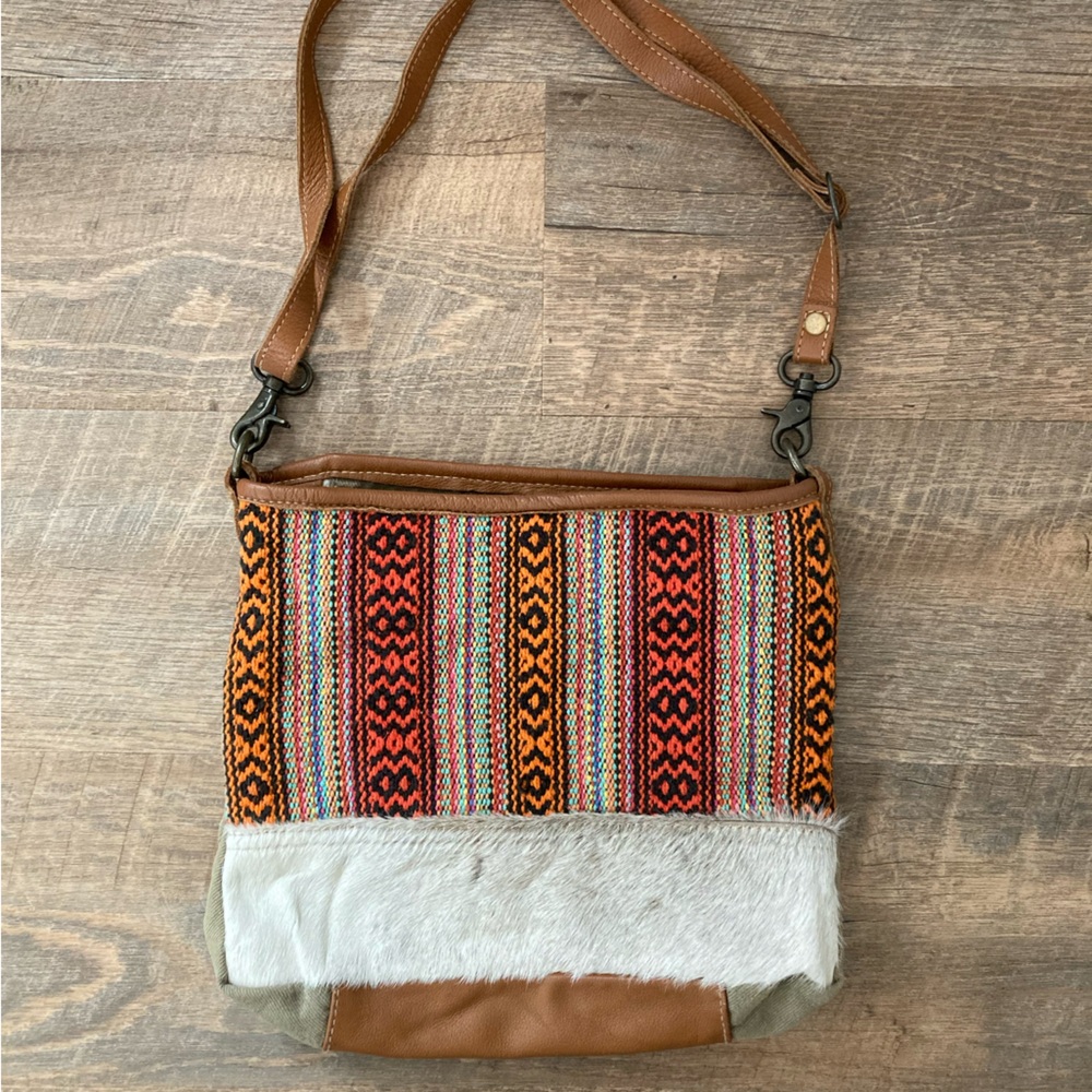 MYRA | Canvas & Fur Colorful Southwest Printed Crossbody Purse